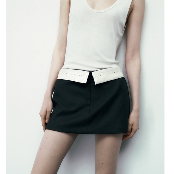 Zara WAISTBAND DETAIL SKORT - Picture 1 of 8